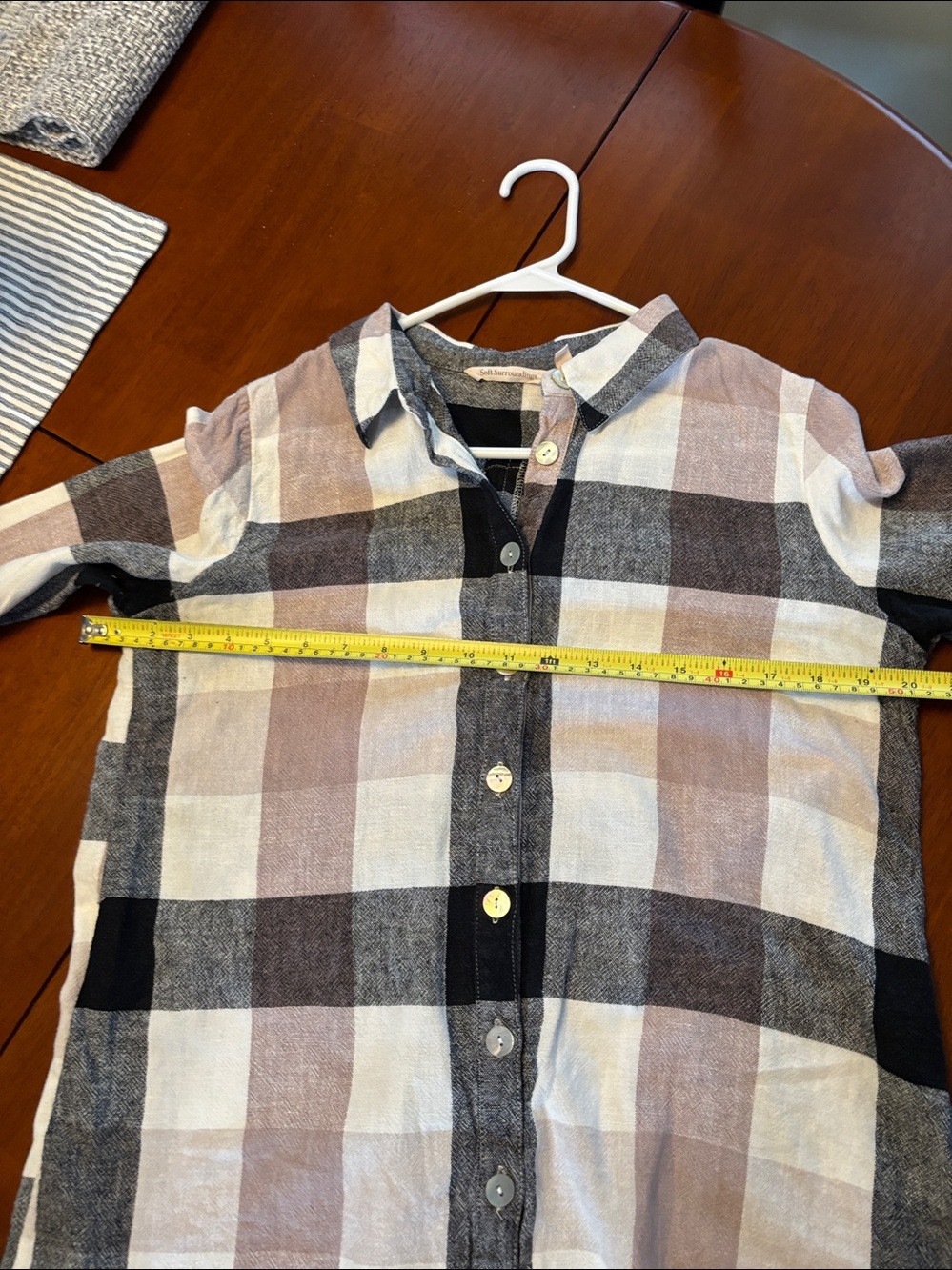 Soft Surroundings Black & Cream Plaid Button-Up sz M - Picture 10 of 11